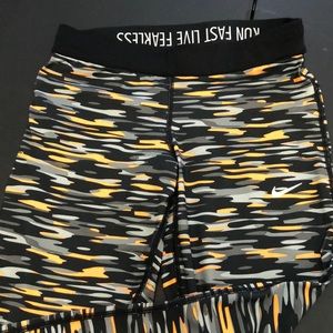 Nike Dri-fit yoga capris